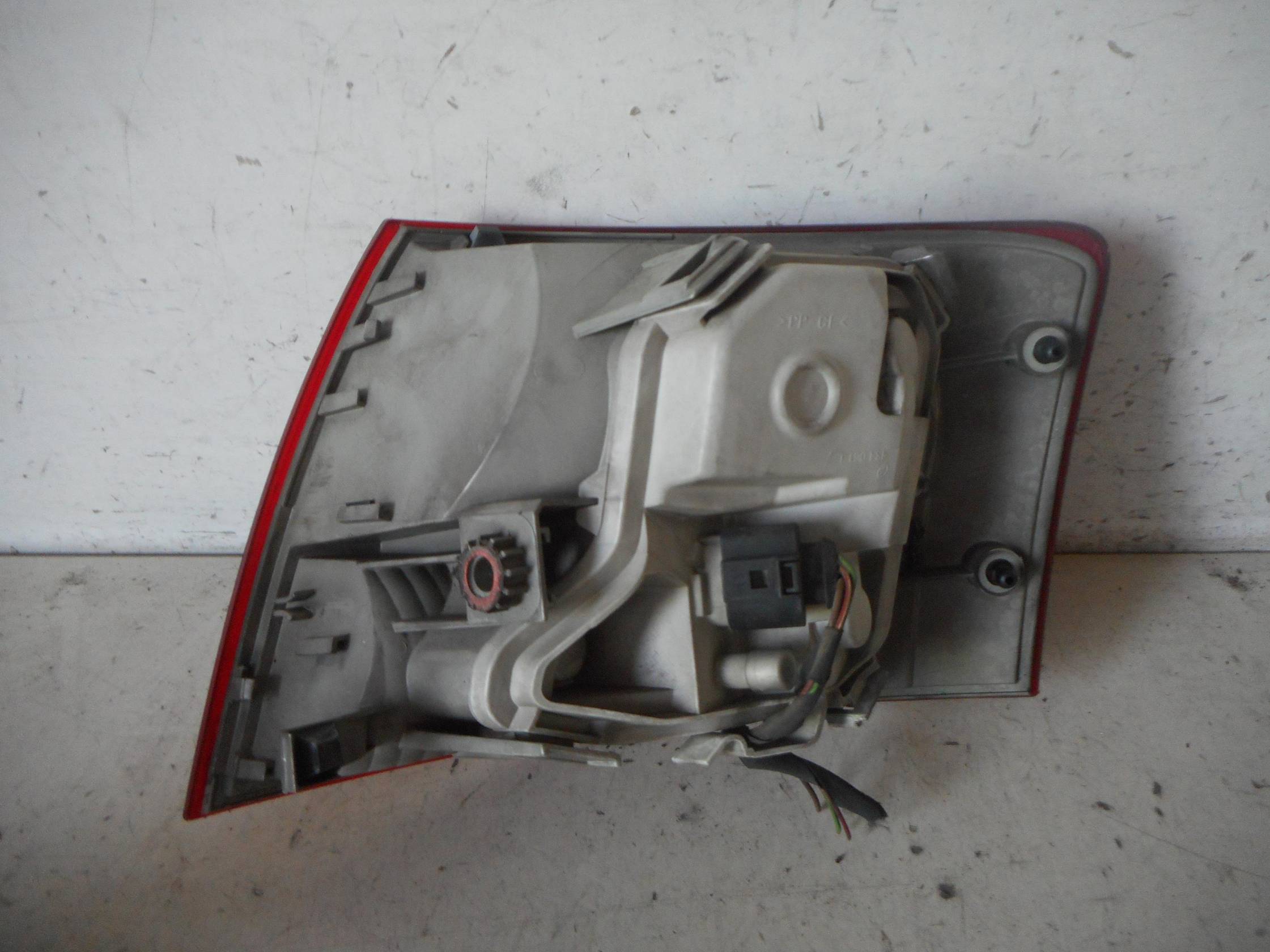 Asta ammortizzante portello post. sx.